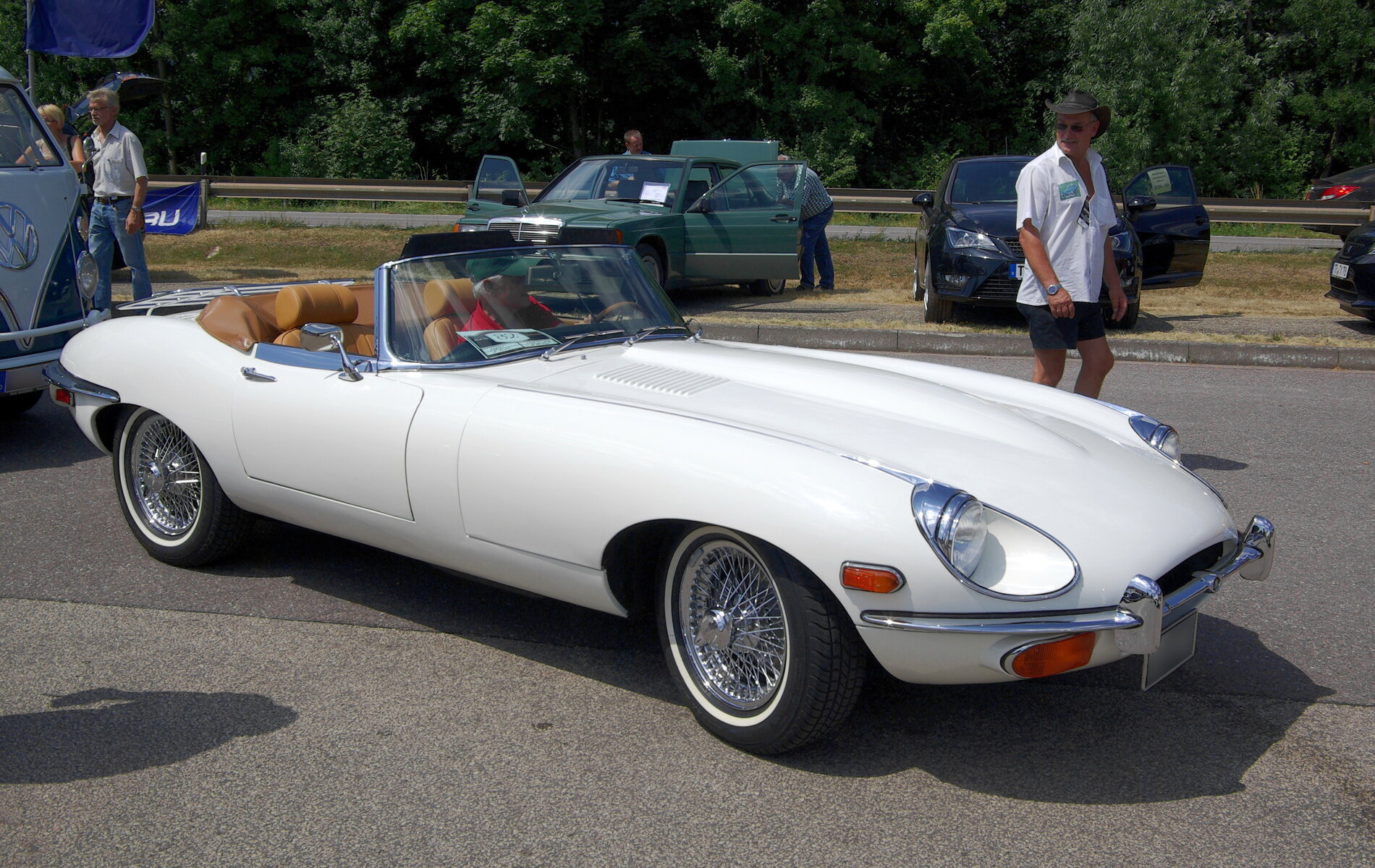 What Classic Cars Have to Do With Selling Watches